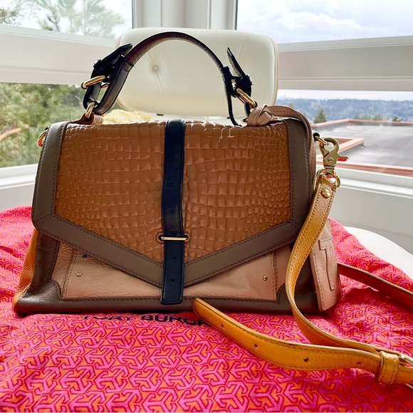 Tory Burch 797 Croc Embossed
Leather Bag - Picture 5 of 5